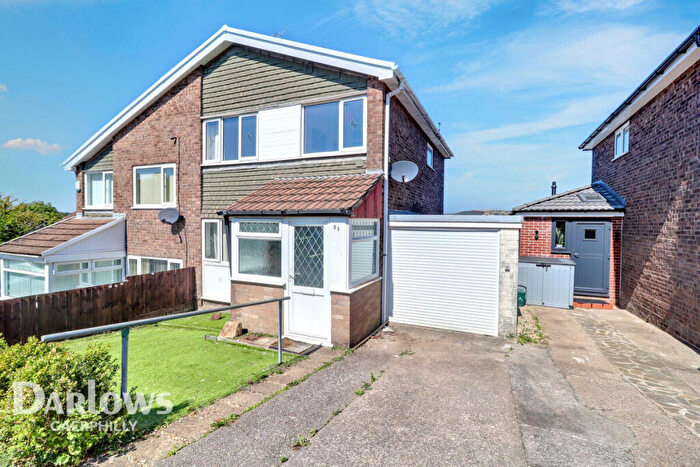 3 Bedroom Semi-Detached House For Sale In Heol-Y-Cwm, Caerphilly, CF83