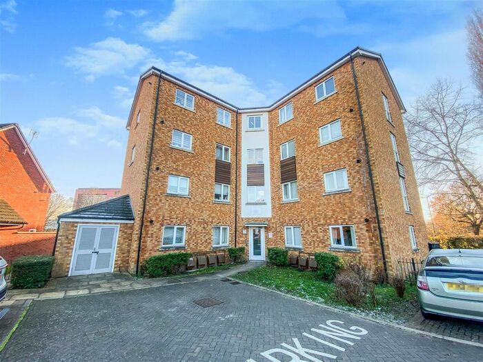 2 Bedroom Flat To Rent In Kingfisher Close, Spirit Quarters, Coventry, CV2