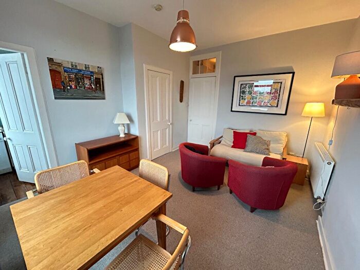 1 Bedroom Flat To Rent In West Montgomery Place, Hillside, Edinburgh, EH7