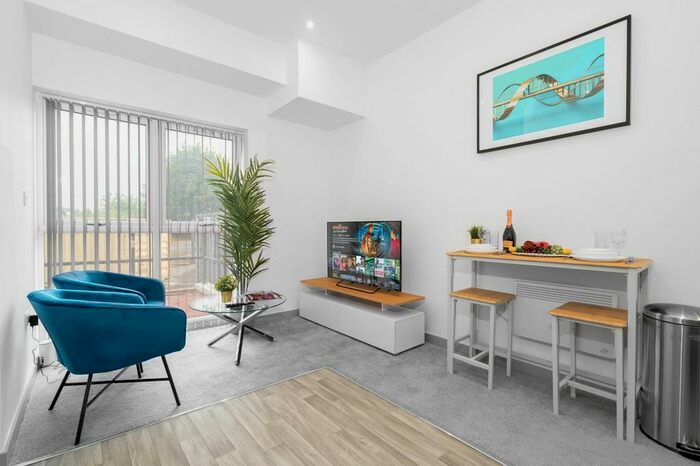 1 Bedroom Flat To Rent In Oak Street, Brierley Hill, DY5