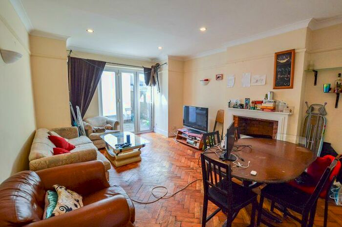 4 Bedroom Maisonette To Rent In St. Cuthberts Road, Kilburn, NW2