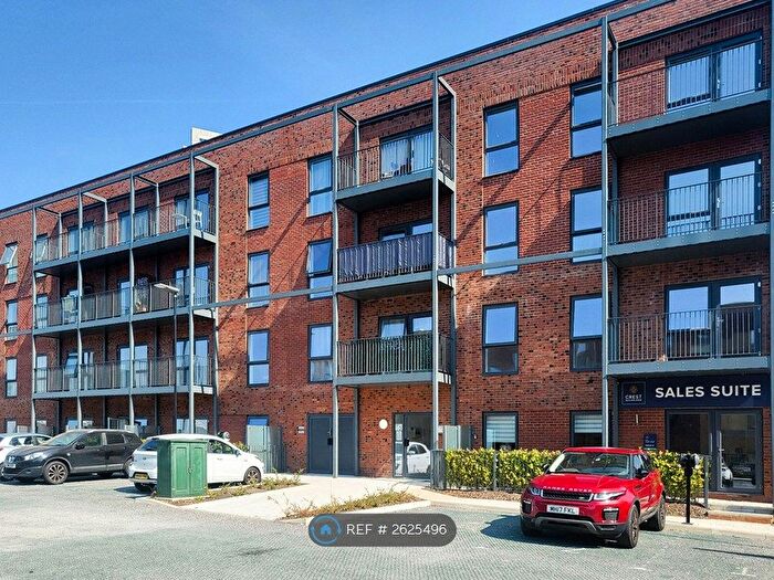 2 Bedroom Flat To Rent In John Thornycroft Road, Southampton, SO19