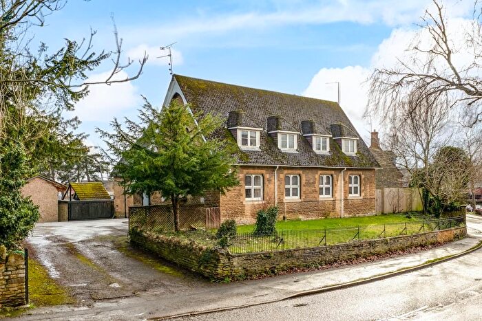 4 Bedroom Property For Sale In Church Street, Burton Latimer, NN15