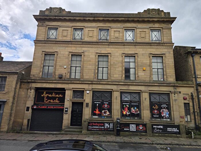 13 Bedroom Block Of Apartments For Sale In Peckover Street, Bradford, West Yorkshire, BD1