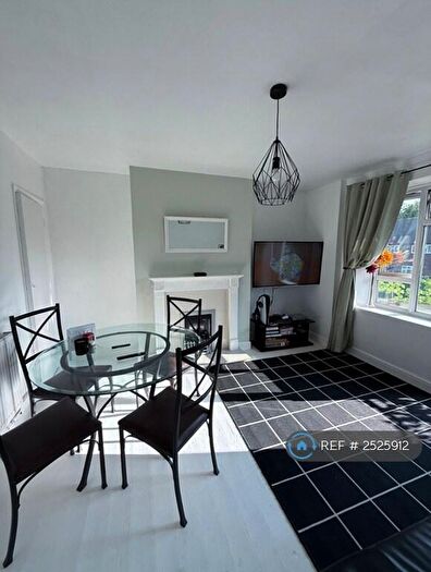 1 Bedroom Flat To Rent In Anstridge Road, Eltham, SE9