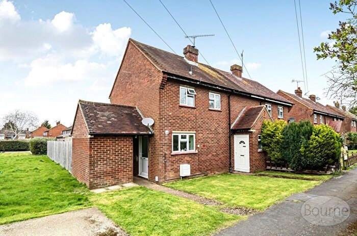 2 Bedroom End Terrace House For Sale In Cabell Road, Guildford, Surrey, GU2
