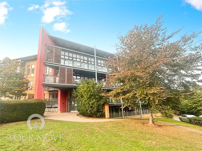 2 Bedroom Flat To Rent In Park Lane, Greenhithe, Kent, DA9