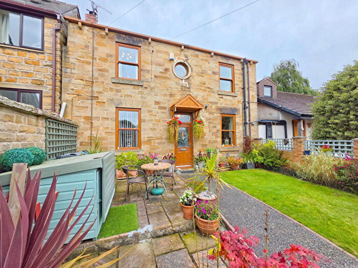 2 Bedroom Detached House For Sale In Bakehouse Lane, Barnsley, S75