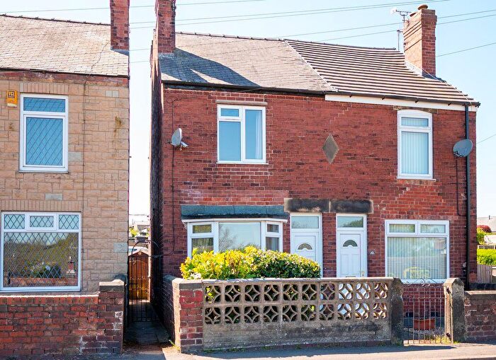 2 Bedroom Semi-Detached House For Sale In Wingfield Road, New Tupton, Chesterfield, S42