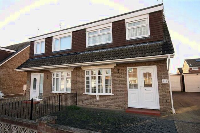 3 Bedroom Semi-Detached House To Rent In Hathersage Road, Hull, HU8