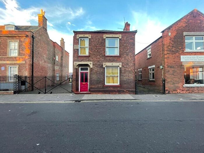 6 Bedroom Detached House For Sale In High Street, Boston, PE21