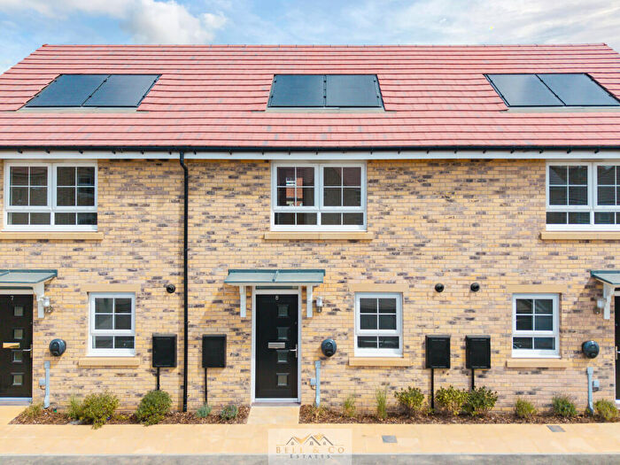 3 Bedroom Town House For Sale In Marmalade Lane, Staveley, Chesterfield, S43