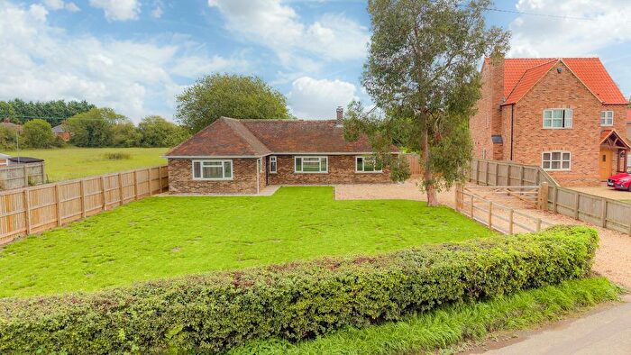 3 Bedroom Detached Bungalow For Sale In The Cottons, Outwell, Wisbech, PE14