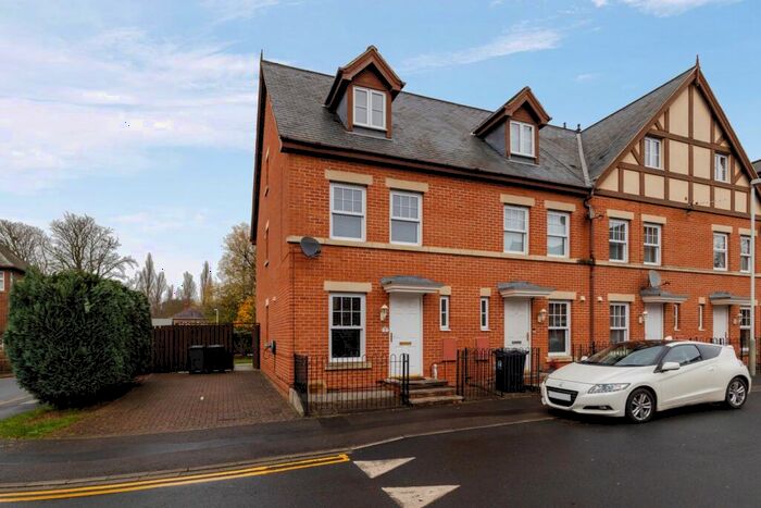 3 Bedroom Semi-Detached House To Rent In Scholars Park, Darlington, County Durham, DL3