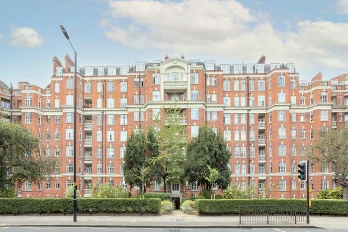 3 Bedroom Flat To Rent In Maida Vale, London, W9
