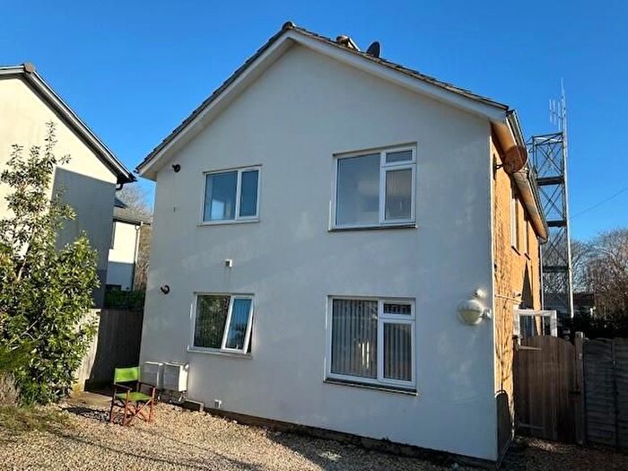 2 Bedroom Flat To Rent In Harepath Road, Seaton, EX12