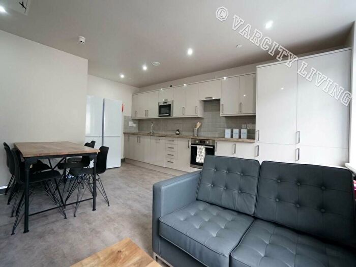 5 Bedroom House To Rent In High Street, Bangor, LL57