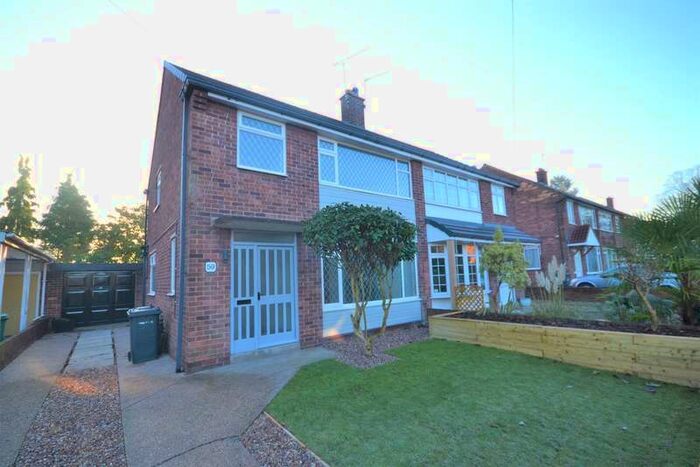 3 Bedroom Semi-Detached House To Rent In Highbury Avenue, Doncaster, DN4