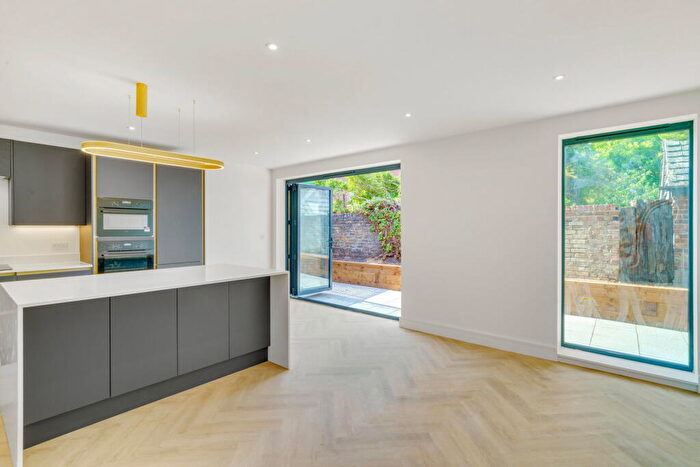 3 Bedroom Detached House For Sale In Lodge Road, SM6