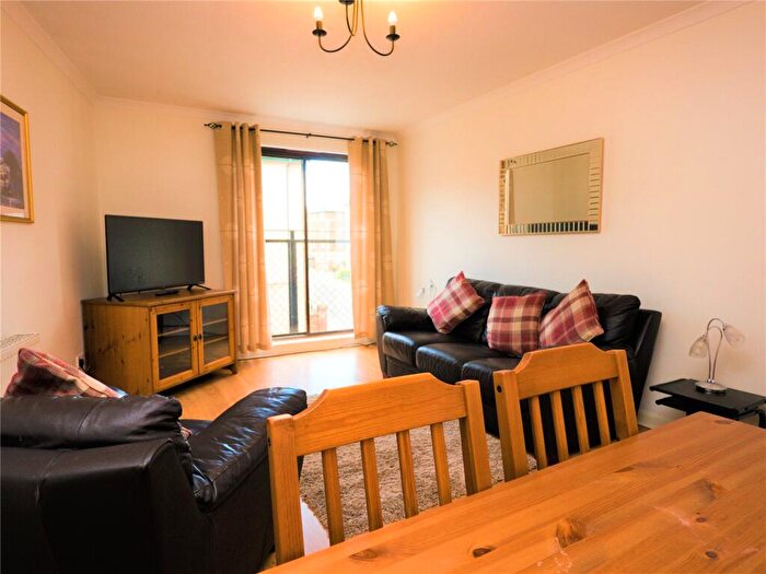 2 Bedroom Flat To Rent In Silvermills, Edinburgh, EH3