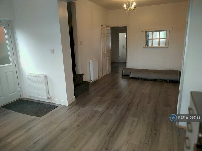 2 Bedroom End Of Terrace House To Rent In Westfield Road, Bramley, Rotherham, S66