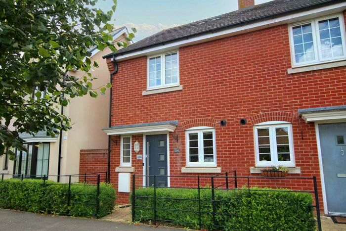 2 Bedroom Semi-Detached House To Rent In Paradise Orchard, Aylesbury, HP18
