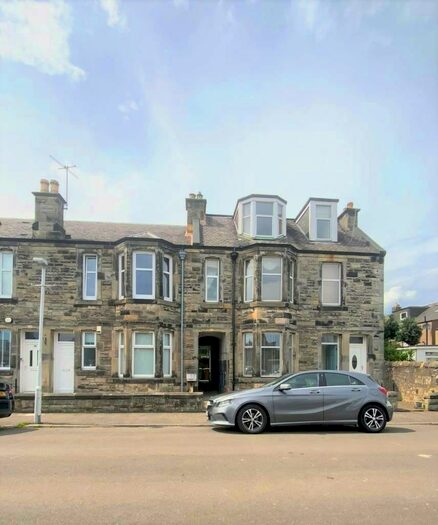 2 Bedroom Flat To Rent In Ava Street, Kirkcaldy, Fife, KY1