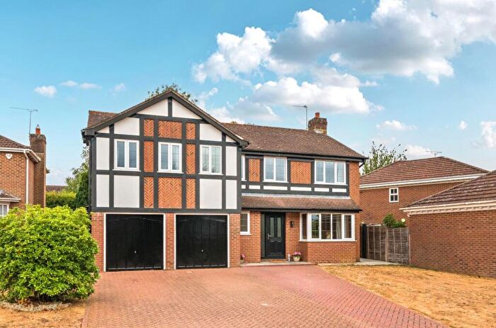 5 Bedroom Detached House For Sale In Gainsborough Drive, Sherborne, DT9
