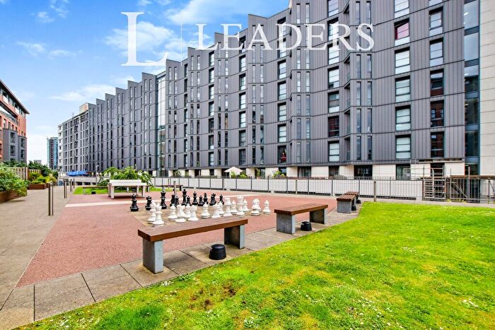 2 Bedroom Apartment To Rent In Milliners Wharf, Munday Street, New Islington, M4