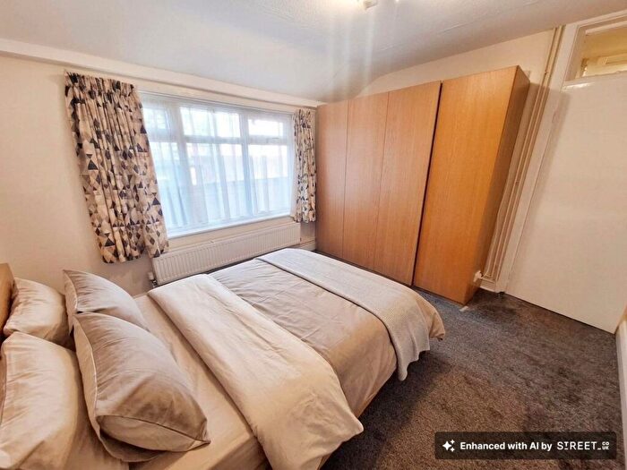 1 Bedroom Flat To Rent In Park Drive, Nottingham, NG7