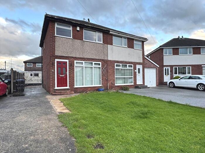 3 Bedroom Semi Detached House For Sale In Spen Place, Blackpool, FY4