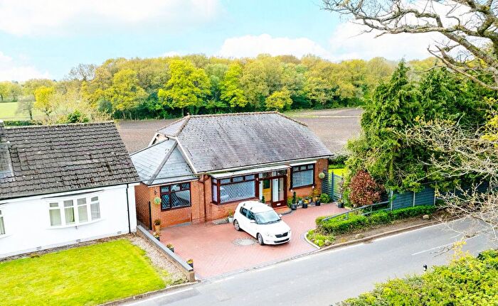 2 Bedroom Bungalow For Sale In Wood Lane, Earlswood, B94