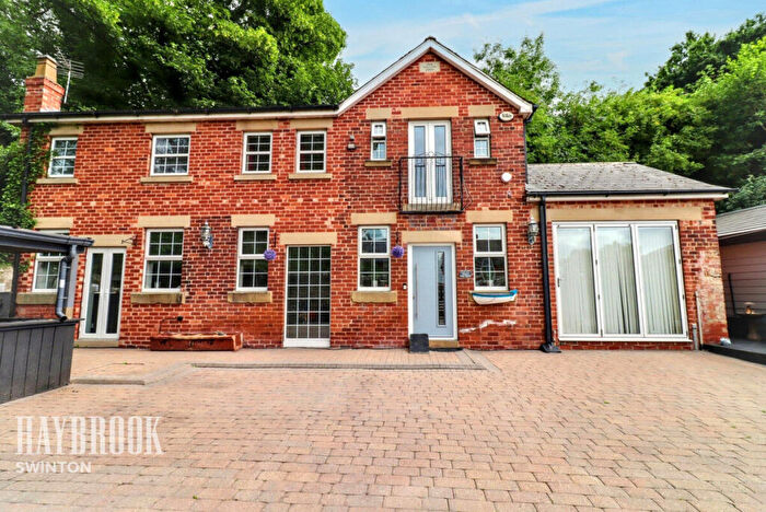 3 Bedroom Character Property For Sale In Doncaster Road, Doncaster, DN12