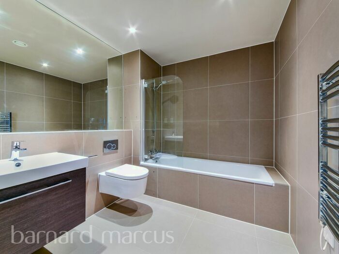 1 Bedroom Flat To Rent In Burlington Road, New Malden, KT3