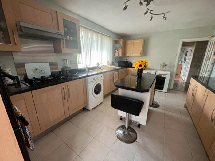 2 Bedroom Detached Bungalow For Sale In Glascote Road, Glascote, B77