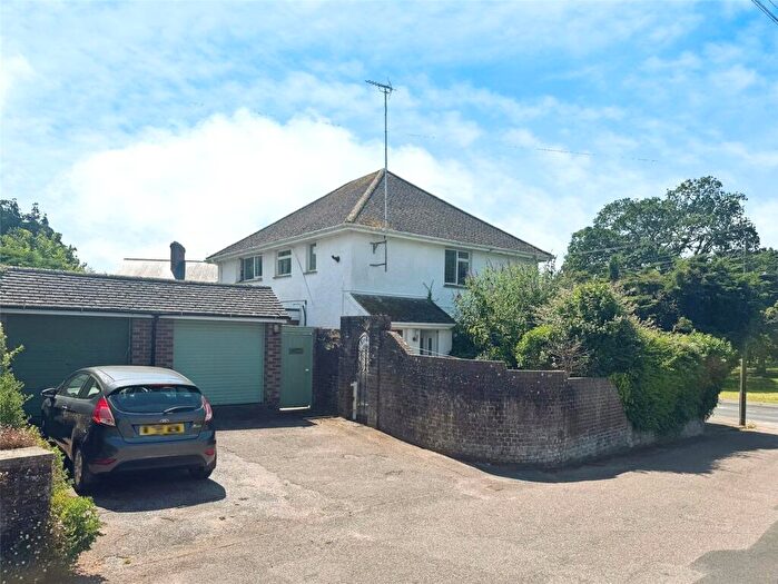 2 Bedroom Flat For Sale In Elmside, Budleigh Salterton, Devon, EX9