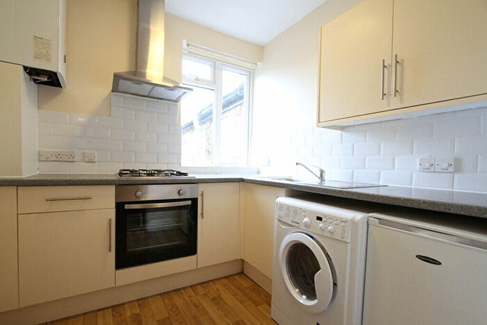 1 Bedroom Apartment To Rent In Butchers Row, Banbury, Oxon, OX16