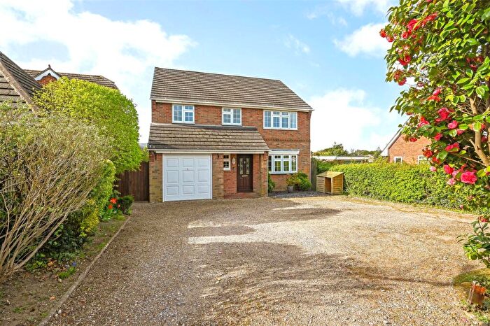 4 Bedroom Detached House For Sale In Swanwick Lane, Swanwick, Southampton, SO31