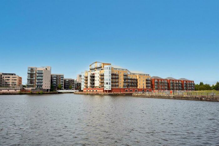 1 Bedroom Apartment To Rent In Adventurers Quay, Cardiff, CF10