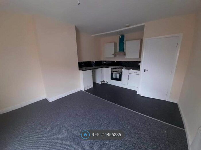 2 Bedroom Flat To Rent In Cleethorpe Road, Grimsby, DN31