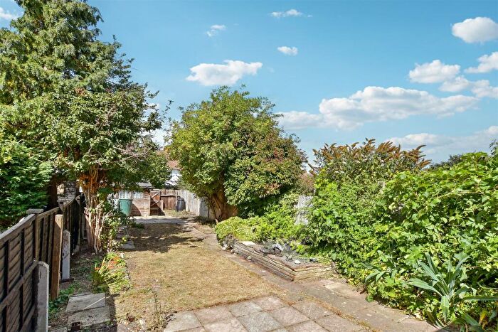 3 Bedroom Terraced House For Sale In Blenheim Avenue, Chatham, Kent, ME4