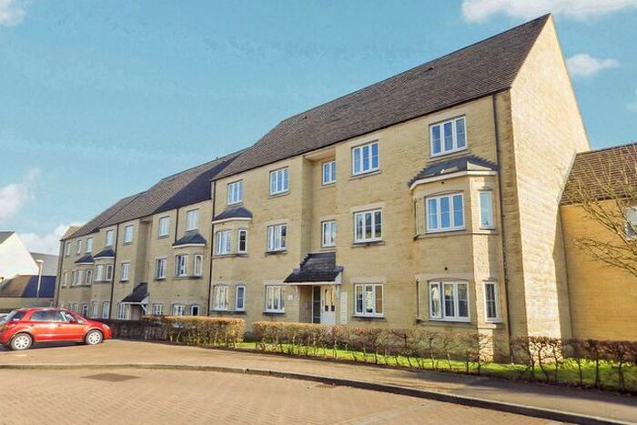 2 Bedroom Flat To Rent In Bathing Place Court, Witney, Oxfordshire OX28