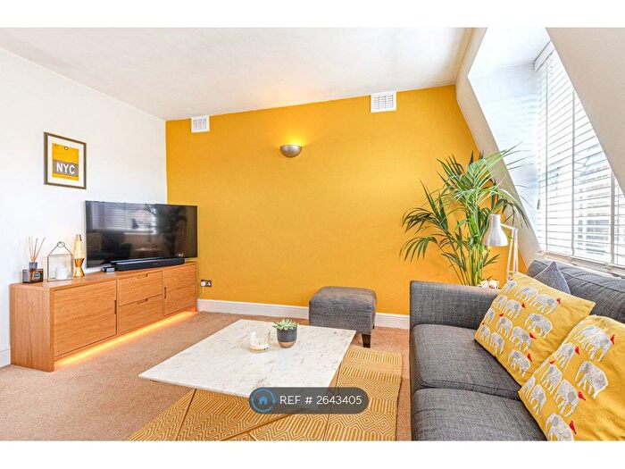 2 Bedroom Flat To Rent In Dalling Road, London, W6