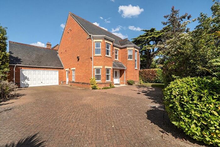 4 Bedroom Detached House To Rent In St Anns Park, Virginia Water, GU25