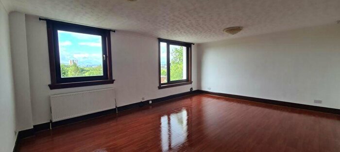 4 Bedroom Flat To Rent In Sherbrooke Drive, Glasgow, G41