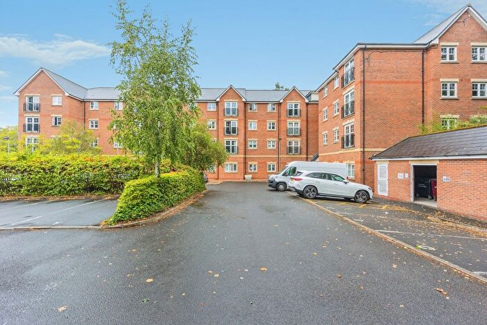 2 Bedroom Flat For Sale In Ladybarn Lane, Manchester, Greater Manchester, M14
