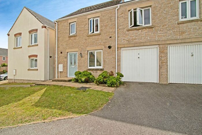3 Bedroom End Of Terrace House For Sale In Pasmore Road, Helston, Cornwall, TR13