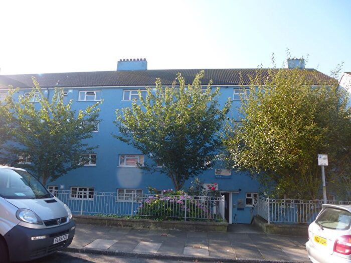 2 Bedroom Flat To Rent In Camden Street, Plymouth, PL4