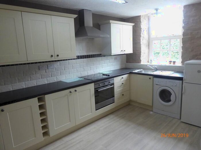 2 Bedroom Flat To Rent In Llanpumsaint, Carmarthen, SA33