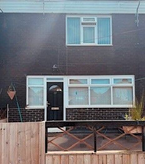 2 Bedroom Flat To Rent In Moorfield Parade, Irlam, Manchester, M44